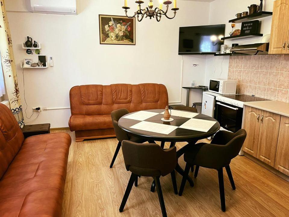 Apartament Turul -Kuca Za Odmor- Korod Zewnętrze zdjęcie